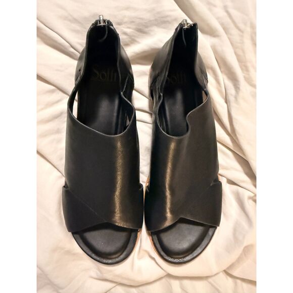 NWOB Sofft Evonne Flat Sandal in Black - Picture 5 of 12